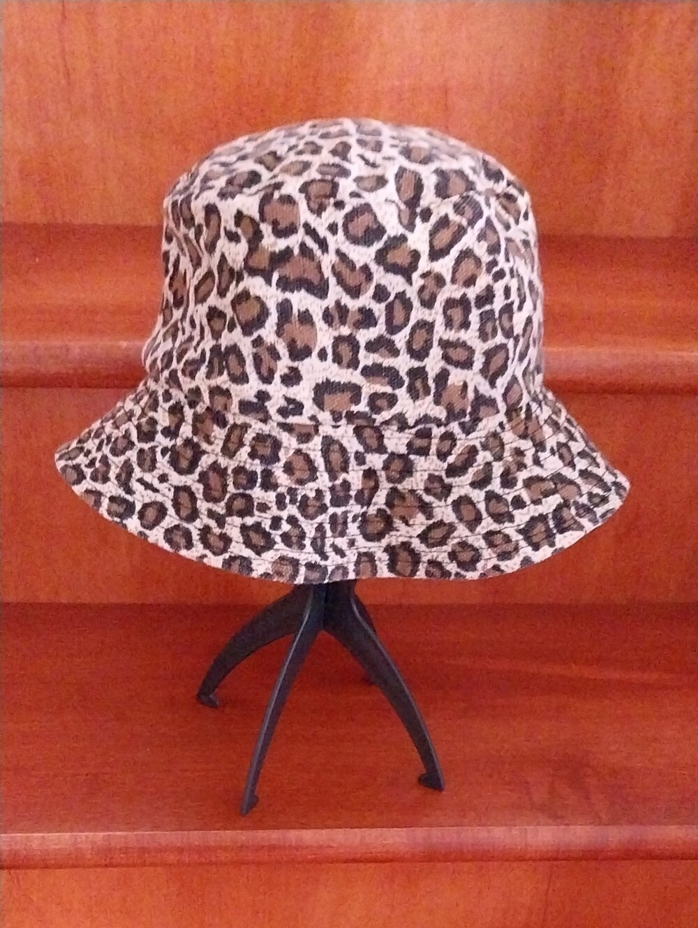 Reversible Leopard Print Bucket Hat - Brown & Black